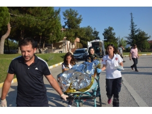 Yanan Araçta Ağır Yaralanan Genç Hava Ambulansı İle İzmir’e Sevk Edildi