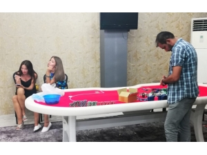 Alanya’da Kurpiyer Kadınlı Poker Partisini Polis Baskını