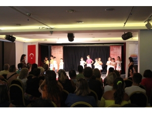 Marmarisli Miniklerden Muhteşem Gösteri