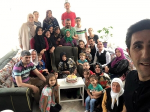 100 Yaşına Giren Ünzile Nineye Doğum Günü