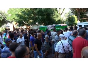 Kuşadası, Kalbinden Bıçaklanan Roman Genç İçin Ağladı