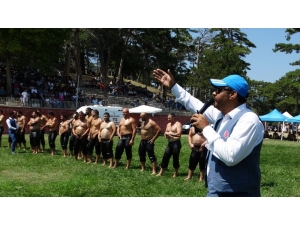 Tarihi Domaniç Güreşleri’nin Başpehlivanı Recep Kara Oldu