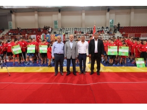 Yalova’da 6. Balkan Spor Oyunları Nefes Kesti