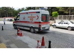 Balkondan Düşen 4 Yaşındaki Çocuk Yaralandı