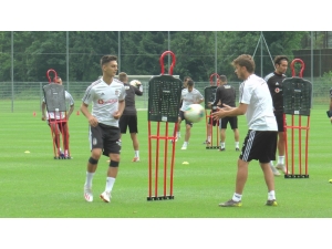 Beşiktaş, Yeni Sezon Hazırlıklarını Sürdürüyor