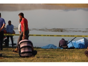 Afyonkarahisar’da Tekne Alabora Oldu, 1 Kişi Öldü