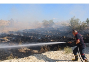 Atatürk Portresinin Bulunduğu Alanda İki Günde İki Yangın