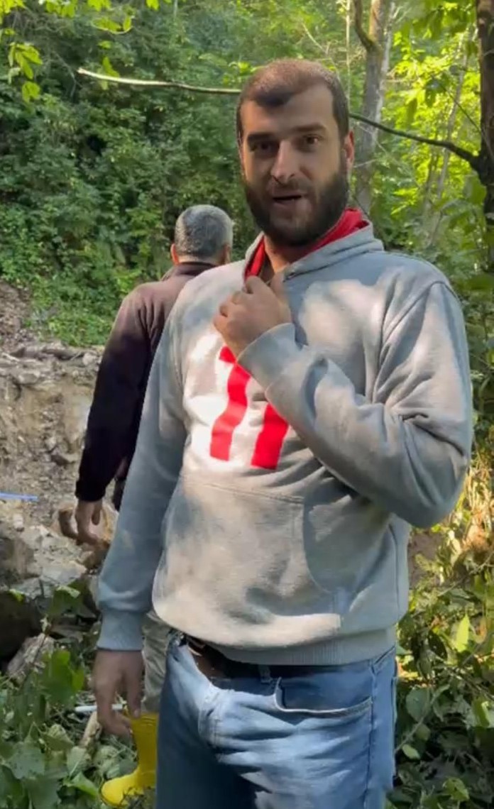 esyalari-dere-kenarinda-bulunan-sahis-icin-arama-calismasi-baslatildi