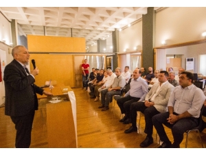 Adanalı Çiftçiler Adana Tarım Meslek Lisesine Sahip Çıkıyor