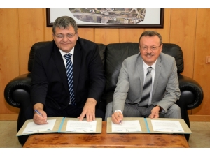 Buü’den Kıbrıs’a Akademisyen Desteği