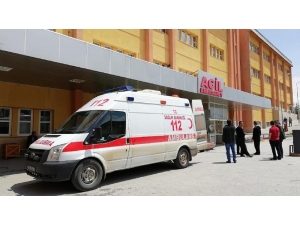 Erzincan’da Trafik Kazası: 3 Yaralı