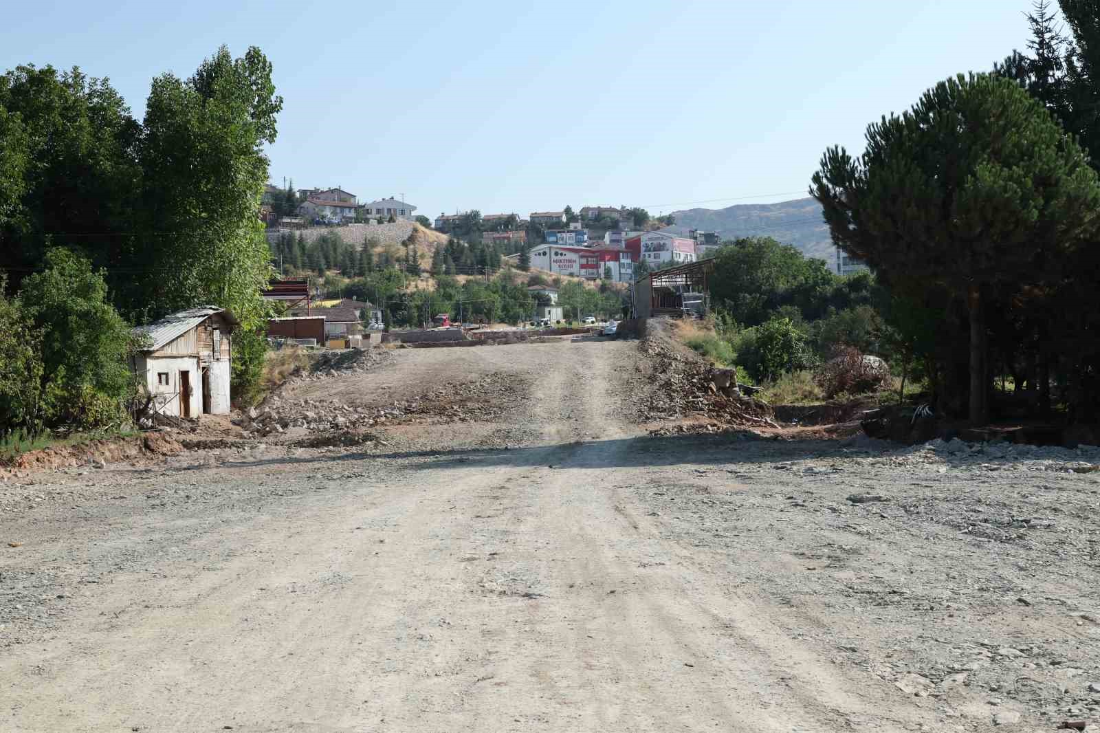 tokat-in-iki-yakasini-birbirine-baglayacak-yeni-ulasim-guzergahinda-sona-gelindi