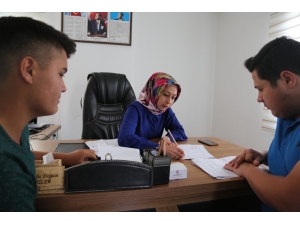 Erdemli’de Üniversite Tercihlerinde Belediyeden Rehberlik Hizmeti