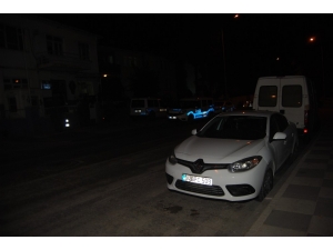 Otomobilden 8 Kaçak Göçmen Çıktı