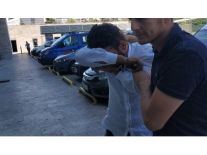 Evinde Uyuşturucu İçiren Şahıs Tutuklandı