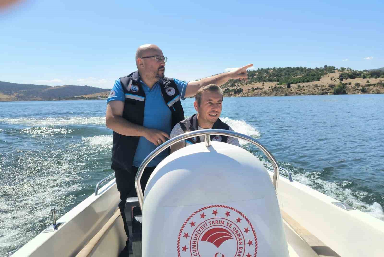 tavsanli-kayabogazi-baraji-nda-sahipsiz-balik-aglarina-denetim