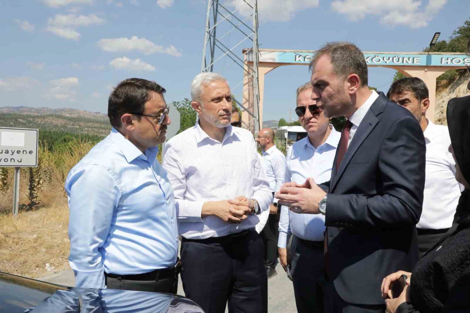 vali-musa-isin-yol-yapim-calismalarini-yerinde-inceledi