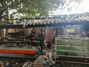 Çiftlikte Çıkan Yangında Mutfak Kısmı Alevlere Teslim Oldu