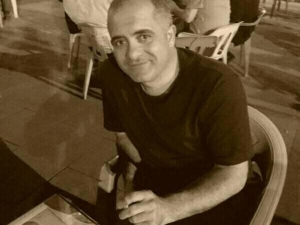 Günlerdir Haber Alınamıyordu, Evinde Ölü Bulundu