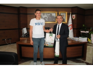 Hurda Parçalardan Araç Yapan Gence Üniversite Sahip Çıktı