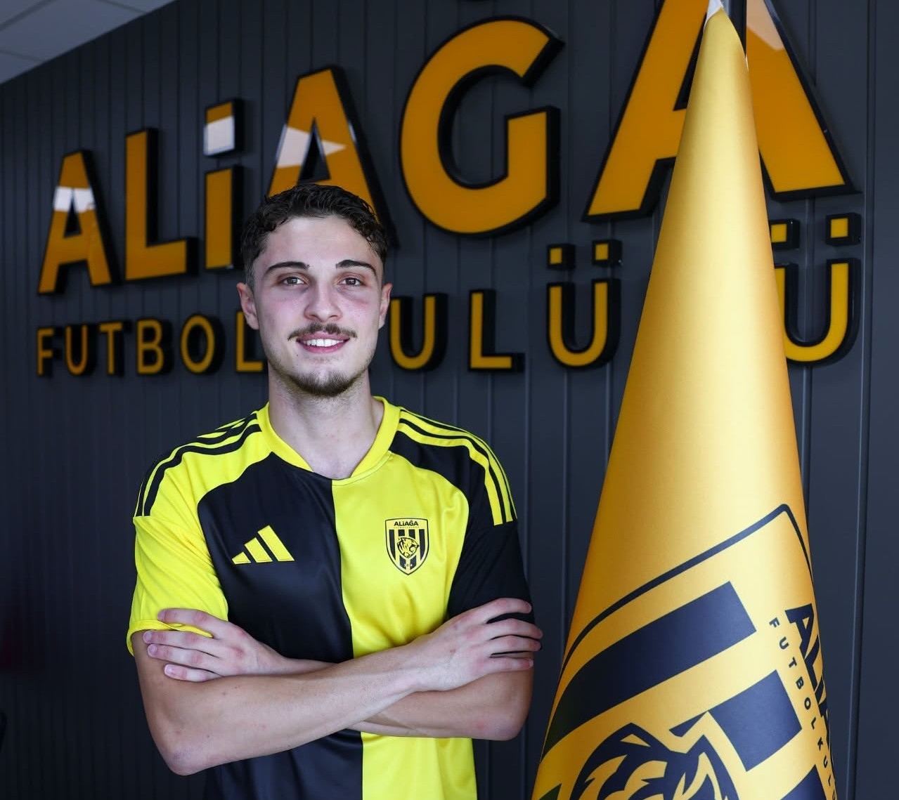 aliaga-fk-bucaspor-1928-den-ali-emir-pervanlar-i-kadrosuna-katti
