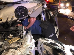 Başkent’te Hızını Alamayan Otomobil Kamyonete Arkadan Çarptı: 1 Ağır Yaralı