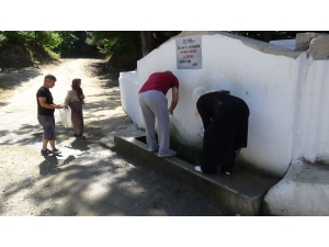 Hayatlarını Adeta Kazdağları’ndaki Çeşmeye Vakfettiler