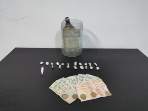 Uyuşturucu Satıcısı Ve Kullanıcılar Ormanlık Alanda Yakalandı