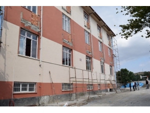 Sungurlu’da Okullar Bakıma Alındı