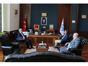 Asü, Akademik Olarak Hızla İlerliyor