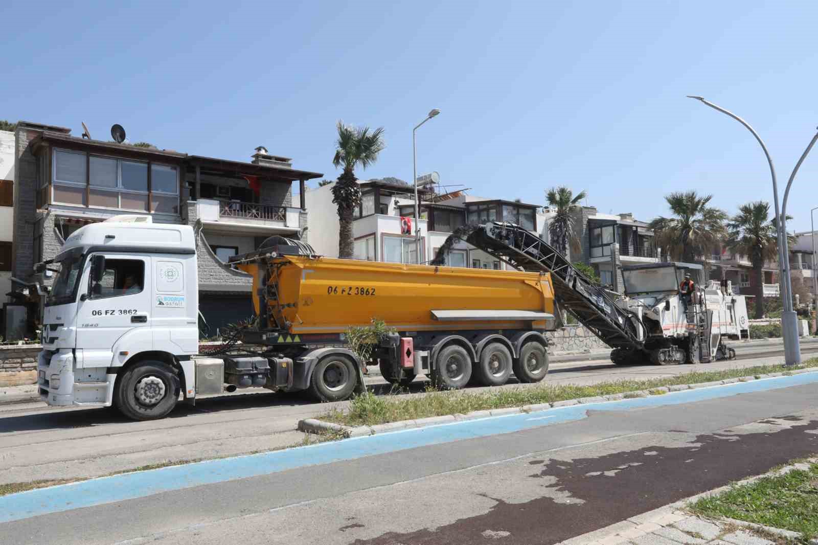 mugla-buyuksehir-7-santiyesiyle-mugla-nin-yol-agini-guclendiriyor