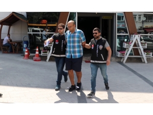 Marketteki Kadınlara Dadanan Sapık Tutuklandı