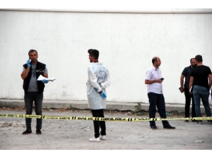 Kadına Sokak Ortasında Kanlı İnfaz