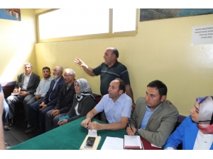 Vali Öksüz, 30 Ekim Mahallesi Sakinleriyle Buluştu