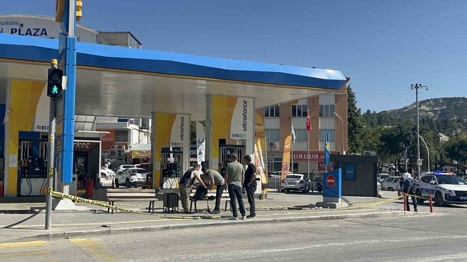 burdur-da-supheli-canta-funye-ile-patlatildi