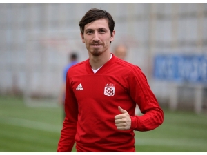 Çalımbay, Mert Hakan’a İzin Vermedi