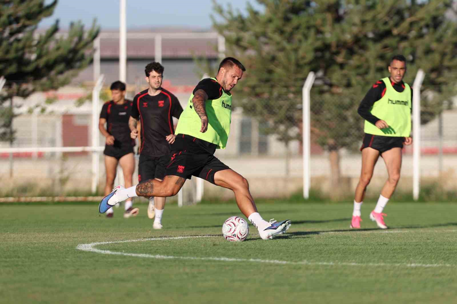 sivasspor-un-kayserispor-kamp-kadrosu-aciklandi