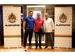 Şenol Güneş, Alanyaspor Kampını Ziyaret Etti