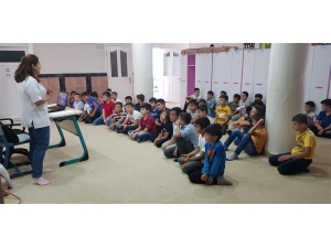 Kütahya’da Yaz Kur’an Kursu Öğrencilerine Sağlık Eğitimi