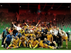 Yeni Malatyaspor, Partizan Maçı Hazırlıklarını Yurt Dışında Sürdürecek