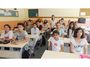 Burhaniye’de Öğrenciler Etkili Ve Hızlı Okumayı Öğreniyor