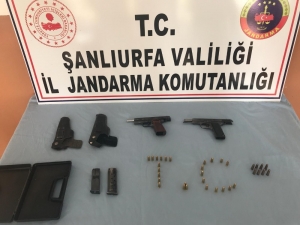 Jandarmadan Silah Tacirine Operasyon