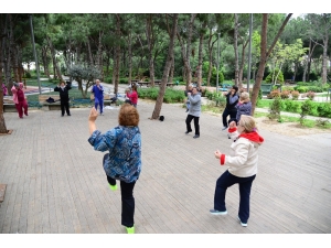 Kadıköylüler Ünlü Sporcuların Hocalığında Spor Yapıyor