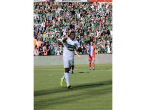 Denizlispor’da Kehinde İle Yollar Ayrıldı