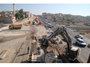 Karakoyun Köprülü Kavşakta Çalışmalar Hızlandırıldı