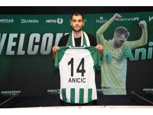 Konyaspor’a Boşnak Stoper