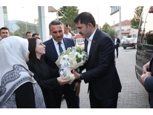 Bakan Kurum Partililerle Bir Araya Geldi