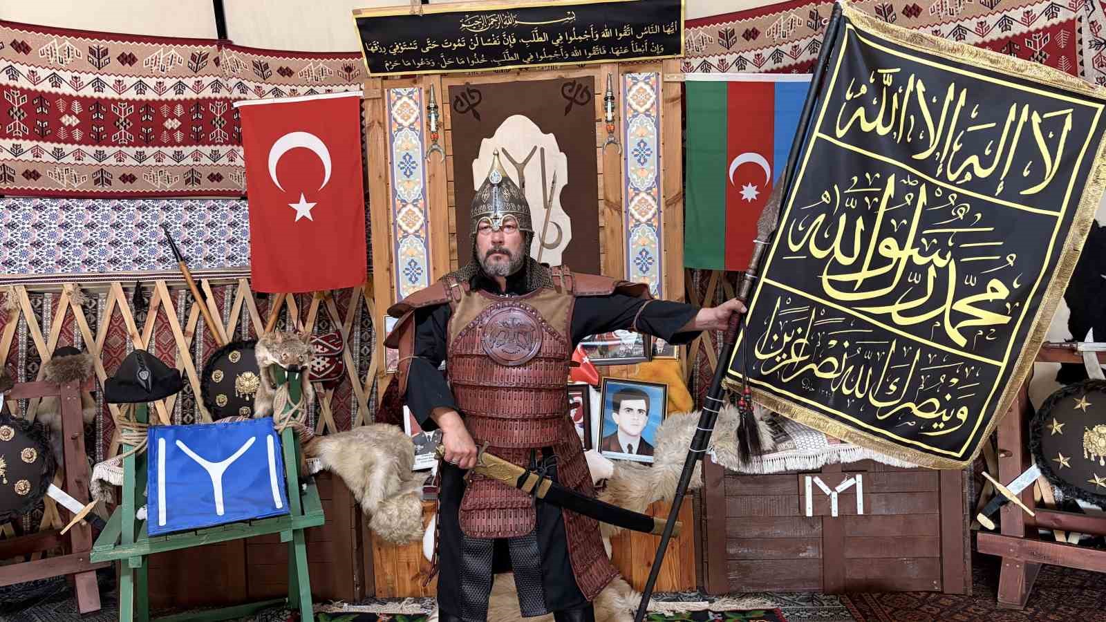 kendi-kurdugu-otaginda-malazgirt-zaferi-nin-955-yil-donumunu-kutladi