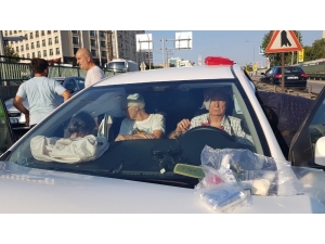 Lüks Araca Çarpan Yaşlı Sürücü Kanlar İçinde Kaldı