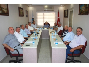 Esnafa 1 Milyar 100 Milyon Lira Kredi